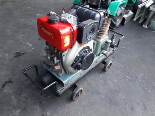 ปั้มลมถังคู่เครื่องยนต์ติดดีเซลนำเข้าจากญี่ปุ่น ปั้มลมถังคู่เครื่องยนต์ติดดีเซลนำเข้าจากญี่ปุ่น