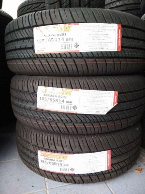 ยางใหม่ดีสโตน 185 65 14 ปี 18 สี่เส้น 5000 บาท พร้อมติดตั้ง