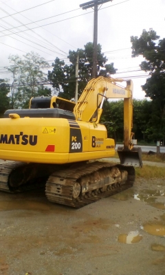 ขายดาวน์รถแบคโฮ KOMATSU PC200-8 ไมล์ 2100 ชม.ขายดาวน์ 400000