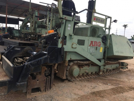 ขายรถปูยาง ABG Titan 411 ปูกว้าง 4-6 เมตร แบบแทรค ราคา 900000