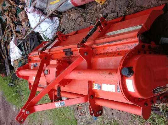 ขายรถไถ รุ่น 4708  รถออก ก.ค. ปี 54  อุปกรณ์ครบรถบ้านสภาพพร้อมใช้ราคาต่อรองได้