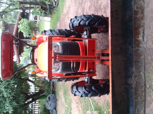 ขายรถไถ รุ่น 4708  รถออก ก.ค. ปี 54  อุปกรณ์ครบรถบ้านสภาพพร้อมใช้ราคาต่อรองได้