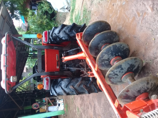 ขายรถไถ รุ่น 4708  รถออก ก.ค. ปี 54  อุปกรณ์ครบรถบ้านสภาพพร้อมใช้ราคาต่อรองได้