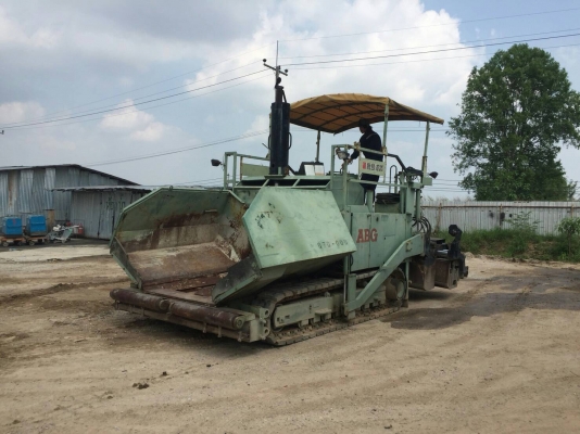 ขายรถปูยาง ABG Titan 411 ปูกว้าง 4-6 เมตร แบบแทรค ราคา 900000