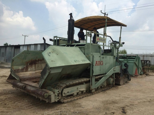 ขายรถปูยาง ABG Titan 411 ปูกว้าง 4-6 เมตร แบบแทรค ราคา 900000