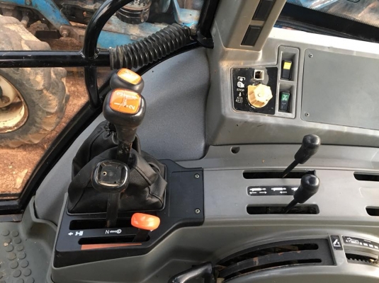 ขาย NEW HOLLAND 7840 4WD เกียร์ธรรมดา12x12 ขาย NEW HOLLAND 7840 4WD เกียร์ธรรมดา12x12