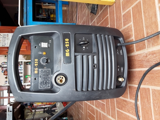 เครื่อมเชื่อม Co2 รุ่น 250