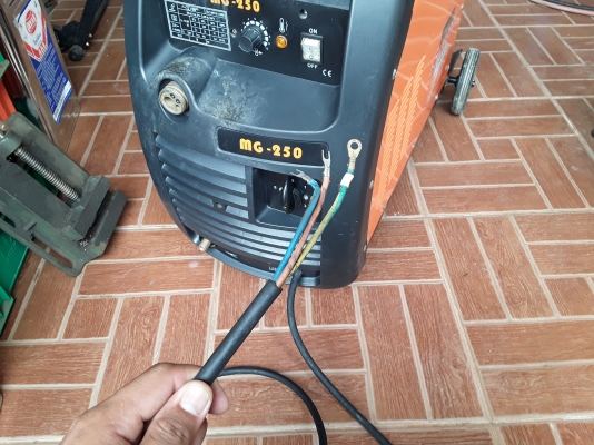 เครื่อมเชื่อม Co2 รุ่น 250