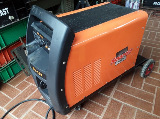 เครื่อมเชื่อม Co2 รุ่น 250