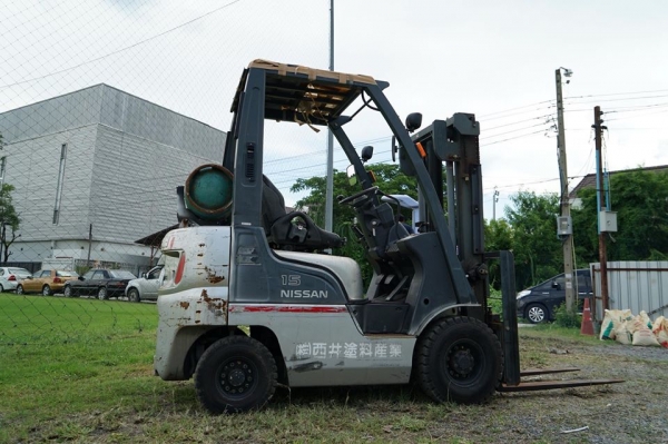 FOLKLIFT NISSAN รุ่นPL01 ขนาด 1.5 ตัน เกียร์ออโต้ ใช้งานง่าย