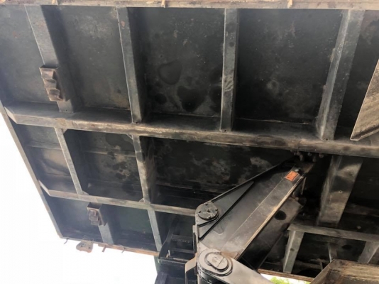 ขาย กระบะดั๊มสามมิตร