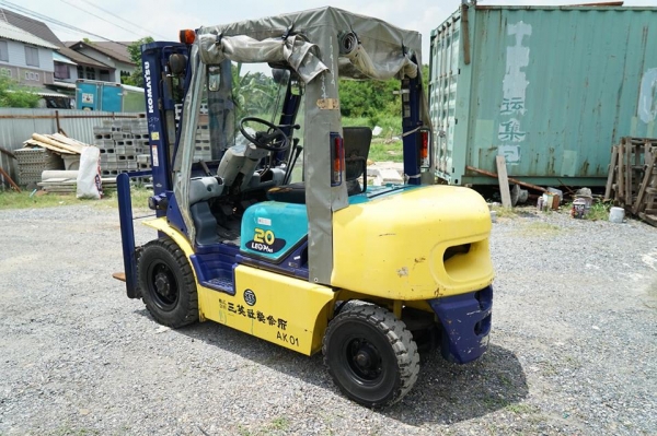 KOMATSU รุ่น FG20LC // 2ตัน KOMATSU รุ่น FG20LC // 2ตัน