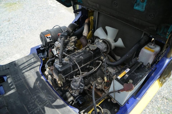 KOMATSU รุ่น FG20LC // 2ตัน KOMATSU รุ่น FG20LC // 2ตัน