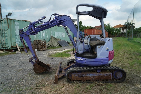 แบคโฮ KOMATU PC28 UU2  สวยเดิมจากญี่ปุ่น