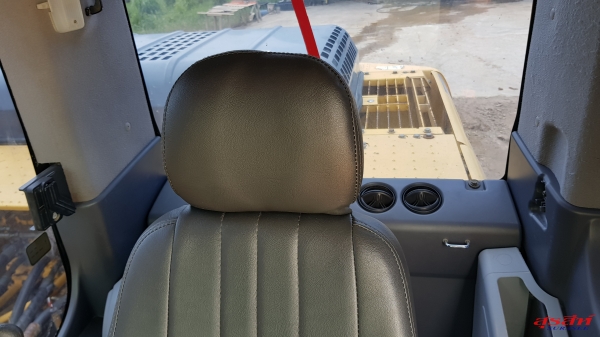 ขายรถแบคโฮ KOMATSU PC200-8 สภาพเทพบุตร รถสวย เดิม ๆ บอดี้ สี สวยมาก มีการใช้งานและดูแลรักษาดี