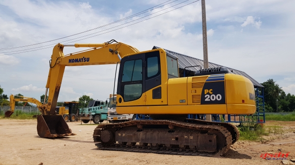 ขายรถแบคโฮ KOMATSU PC200-8 สภาพเทพบุตร รถสวย เดิม ๆ บอดี้ สี สวยมาก มีการใช้งานและดูแลรักษาดี
