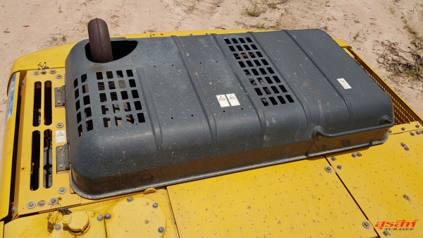 ขายรถแบคโฮ KOMATSU PC200-8 รถใช้ในสนามกอร์ฟ ซีเรียลสูง สภาพดี พร้อมใช้งาน