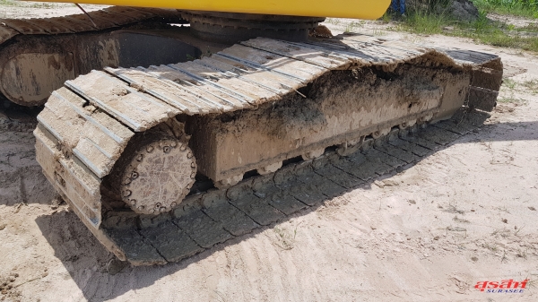 ขายรถแบคโฮ KOMATSU PC200-8 รถใช้ในสนามกอร์ฟ ซีเรียลสูง สภาพดี พร้อมใช้งาน