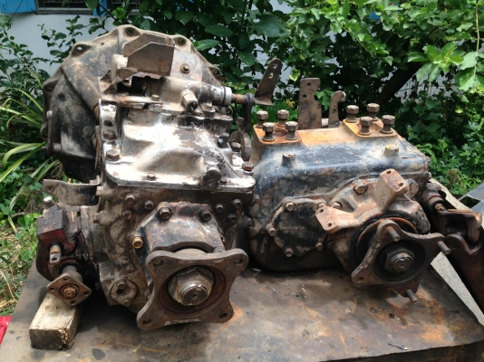 ขายสโลฮีน่สโลเหลียมพร้อมเกียร์และเพลากลาง2ดุนพ้อมแท่นสโลครบชุดใส่ได้เลยสภาพกิ๊ฟ