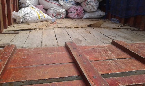 ขายรถอีแต๋น 6 ล้อไม่ ดั้ม ขายรถอีแต๋น 6 ล้อไม่ ดั้ม