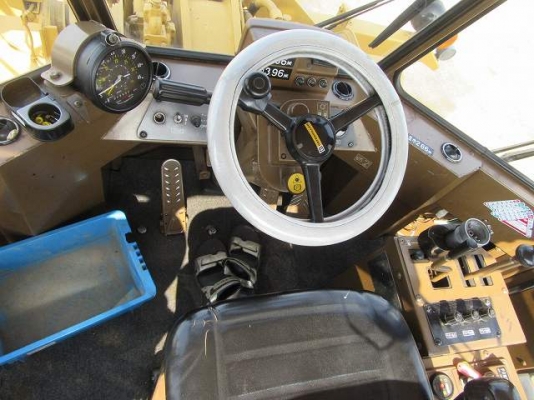 CATERPILLAR รุ่น 936 CATERPILLAR รุ่น 936