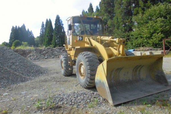 รถตักล้อยาง CAT 936 E