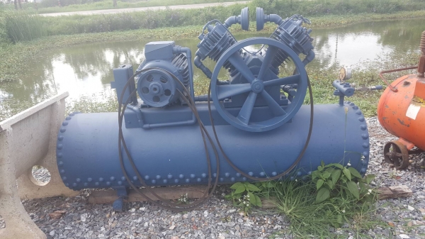 ปั้มลมมือสอง 10 แรง MEJI แท้หัวปั้มยัง มอเตอร์ยังใช้งานได้ดี ปั้มลมมือสอง 10 แรง MEJI แท้หัวปั้มยัง มอเตอร์ยังใช้งานได้ดี