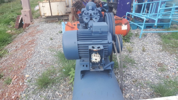 ปั้มลมมือสอง 10 แรง MEJI แท้หัวปั้มยัง มอเตอร์ยังใช้งานได้ดี ปั้มลมมือสอง 10 แรง MEJI แท้หัวปั้มยัง มอเตอร์ยังใช้งานได้ดี