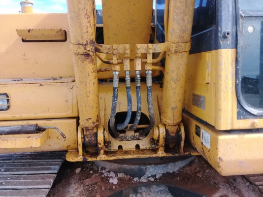 ขายรถแบ็คโฮ KOMATSU PC130-8 ใช้งาน 8 พันชั่วโมง สภาพนางฟ้า เอกสารเล่มทะเบียน ขายรถแบ็คโฮ KOMATSU PC130-8 ใช้งาน 8 พันชั่วโมง สภาพนางฟ้า เอกสารเล่มทะเบียน