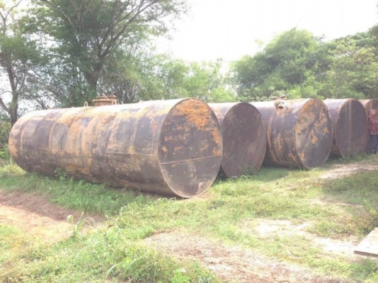 มี 5 ถัง ถังละ 58,000 บาท ถังน้ำมันขนาด 20,000 ลิตร  ยาว 6.2 เมตร สูง 2.1 เมตร  (เพิ่งเอาขึ้นมาจากพื้นดิน ปั้ม ปตท .สกลนคร)  รถอยู่  สกลนคร  โทร 0610710295