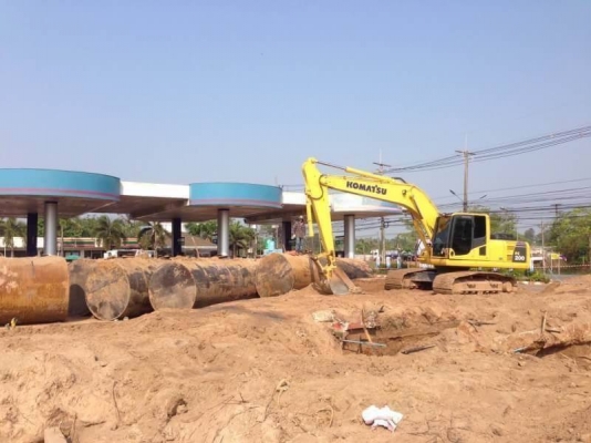 มี 5 ถัง ถังละ 58,000 บาท ถังน้ำมันขนาด 20,000 ลิตร  ยาว 6.2 เมตร สูง 2.1 เมตร  (เพิ่งเอาขึ้นมาจากพื้นดิน ปั้ม ปตท .สกลนคร)  รถอยู่  สกลนคร  โทร 0610710295