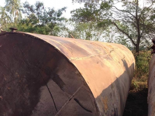 มี 5 ถัง ถังละ 58,000 บาท ถังน้ำมันขนาด 20,000 ลิตร  ยาว 6.2 เมตร สูง 2.1 เมตร  (เพิ่งเอาขึ้นมาจากพื้นดิน ปั้ม ปตท .สกลนคร)  รถอยู่  สกลนคร  โทร 0610710295