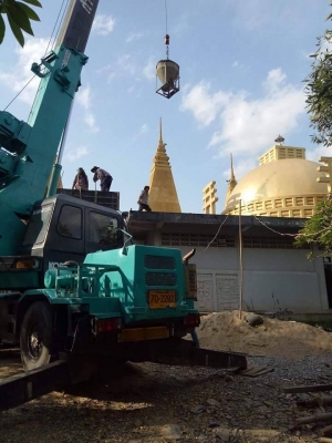 750,000 บาท เครนKOBELCO RK70M2 เล่มทะเบียนพร้อม
