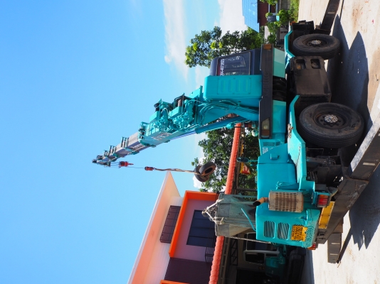 750,000 บาท เครนKOBELCO RK70M2 เล่มทะเบียนพร้อม