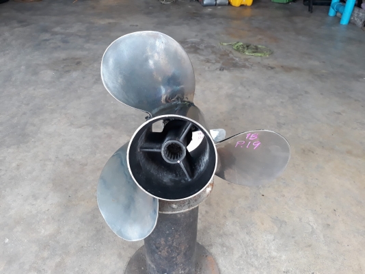 ใบพัด สแตนเลส Yamaha Suzuki Mercury