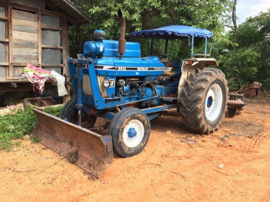 ขายรถไถฟอร์ดเล่มทะเบียนพร้อมโอน อุปกรณ์3อย่างเครื่องฟิตใหม่