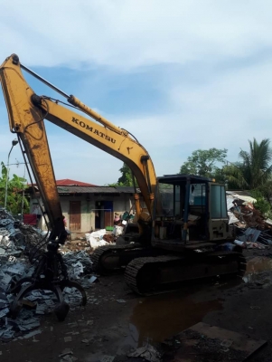 KOMATSU PC 120-3 , PC 200-3