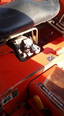 34di ปี53 เล่มชุดโอนครบ เครื่องเกียร์ ไฮฯ ระบบดีทุกอย่าง พร้อมใช้ ใช้งานอยู่ครับ อุปกรณ์ ใบดัน ผานหก ขาย 175,000 บาท รถอยู่อุบลฯ อ เขื่องใน 095-250-2470