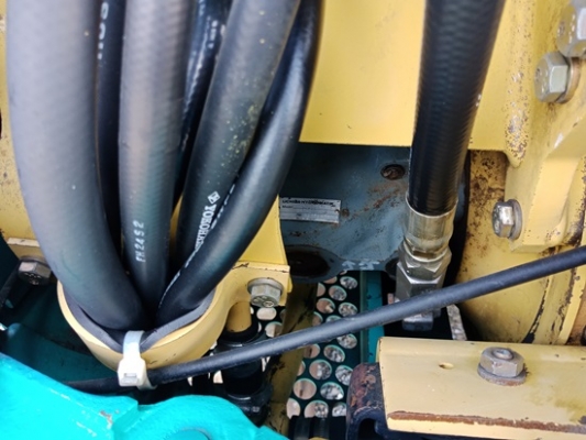 ขายรถขุดนำเข้าจากประเทศญี่ปุ่น komatsu pc30-7 แทรกเหล็ก สนใจติดต่อสอบถาม 092-3309229 อีด