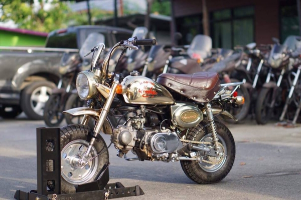 ร้าน  วุฒิ นนบุรี     ขาย !!ลิงน้อยจากแดนปลาดิบ!! มั้งกี้ 50cc. ลิมิเต็ด