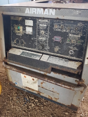 ขายเครื่องเชื่อมภาคสนาม Airman PDW300SLE  ใช้งานได้ปกติ 081-8481185