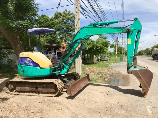 KOMATSU 40MR-1 ขนาดPC-40 <มีVDOให้ชม>รถเก่านอกมีเอกสารใบอินวอย☎️ติดต่อ 085-5632278 (ราคาต่อรองได้)