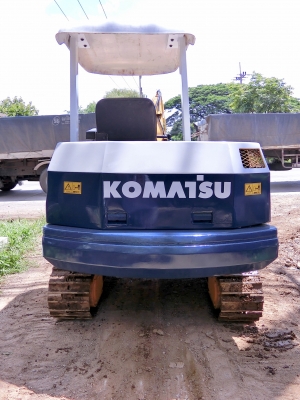 KOMATSU 30-6 ขนาดPC-30 <มีVDOให้ชม>รถเก่านอกมีเอกสารอินวอย☎️ติดต่อ 085-5632278 <ราคาต่อรองได้>