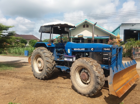 ขาย7840/4&times;4/6สูบเกียกลาง