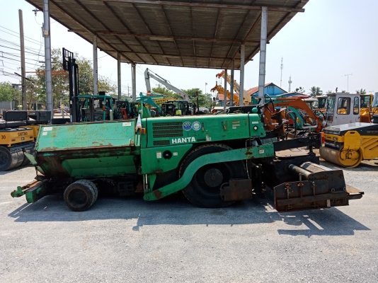 มาใหม่ พร้อมใช้ รถปูยาง 3เมตร HANTA F31W2 นำเข้าจากญี่ปุ่น โทร.090-986-2521 อ๊อบ