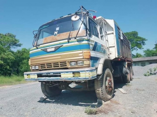 ขายค่ะ HiNo 10ล้อดั้ม2เพลา FM17 เครื่องHo7c ตามสถาพเล่มทะเบียนเอกสารพร้อม เครื่องดีคัสซีสวย เดิมๆ เอกสารแจ้งม79 แล้ว ขายค่ะ HiNo 10ล้อดั้ม2เพลา FM17 เครื่องHo7c ตามสถาพเล่มทะเบียนเอกสารพร้อม เครื่องดีคัสซีสวย เดิมๆ เอกสารแจ้งม79 แล้ว