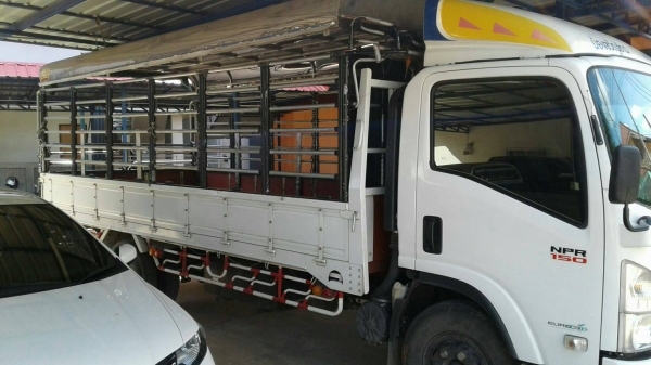 หกล้อ อิซูชุ NPR150HP ยูโร3 ปี59 ช่วงยาว 5ม.รถห้าง มือเดียวป้ายแดงใช้งานน้อย สภาพเดิมๆสวยกิ๊ปพายในคร