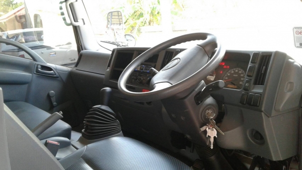 หกล้อ อิซูชุ NPR150HP ยูโร3 ปี59 ช่วงยาว 5ม.รถห้าง มือเดียวป้ายแดงใช้งานน้อย สภาพเดิมๆสวยกิ๊ปพายในคร