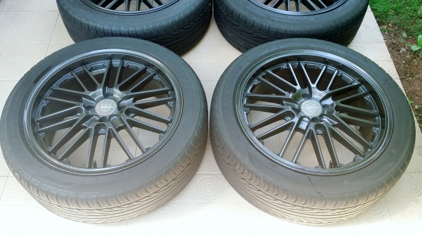 แม็กเก๋ง ขอบ17 4รู100 กว้าง7/7.5 et40/38 พร้อมยางดีสโตน 215 45R17 ปี17