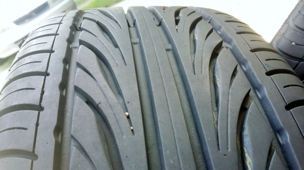 แม็กเก๋ง ขอบ17 4รู100 กว้าง7/7.5 et40/38 พร้อมยางดีสโตน 215 45R17 ปี17